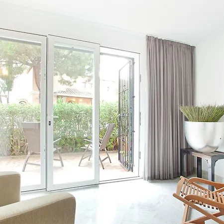 White Pearl Elviria Apartman